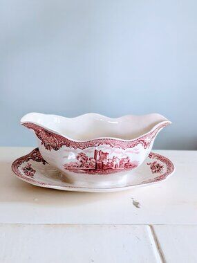 VTG Johnson Brothers Old Britain Castles Gravy Boat w/ Underplate Pink England